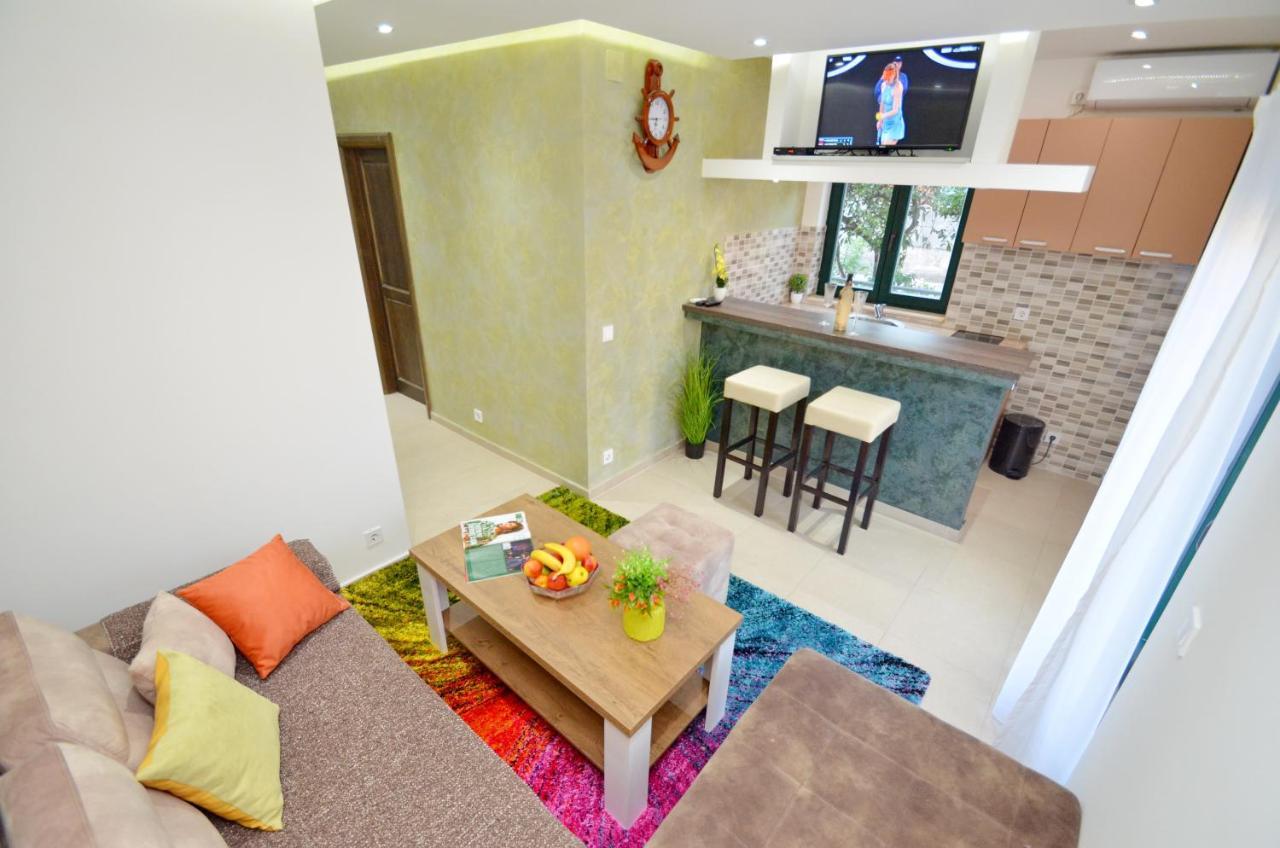 Apartments Lux S Tivat Eksteriør bilde
