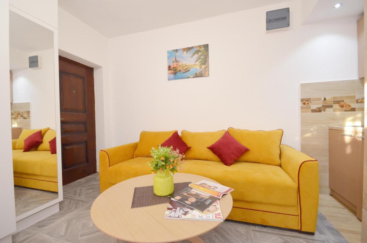 Apartments Lux S Tivat Eksteriør bilde