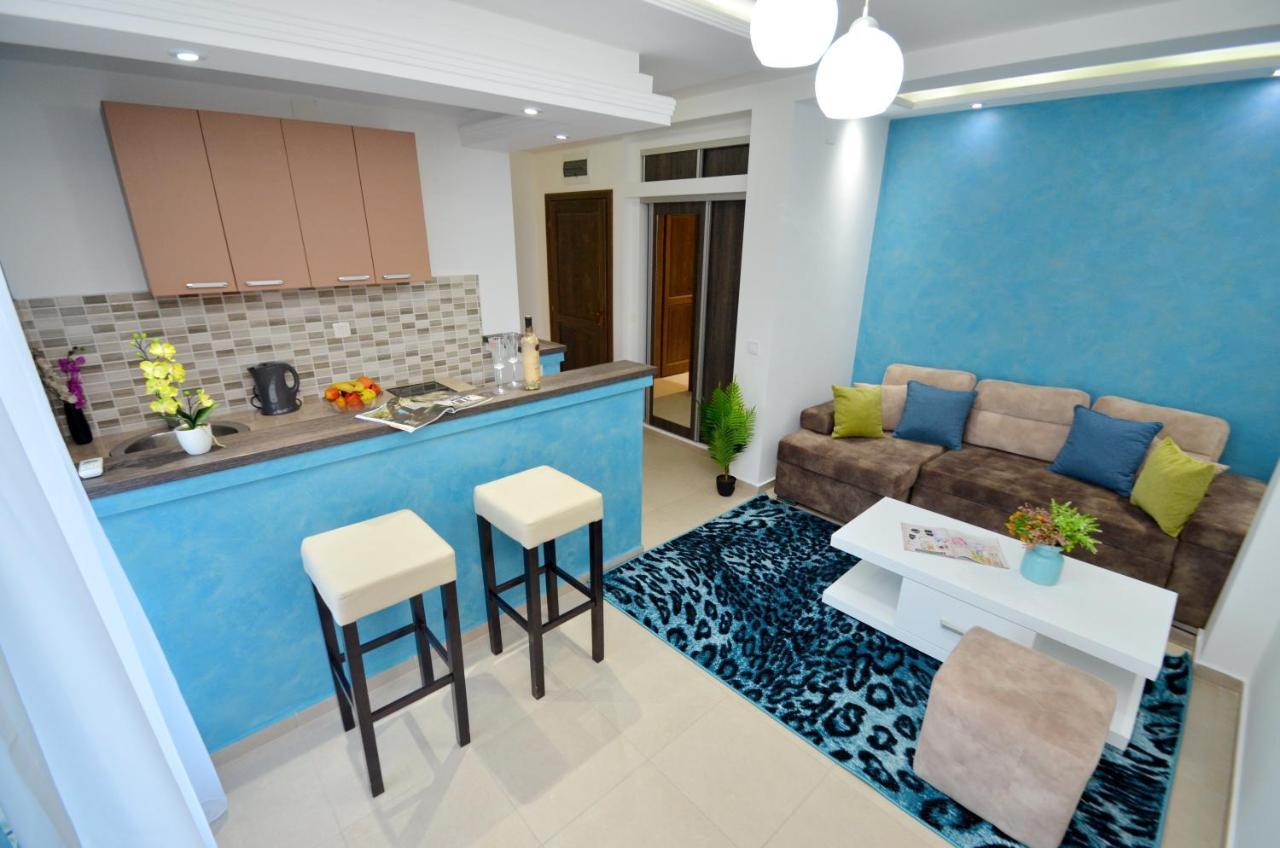Apartments Lux S Tivat Eksteriør bilde