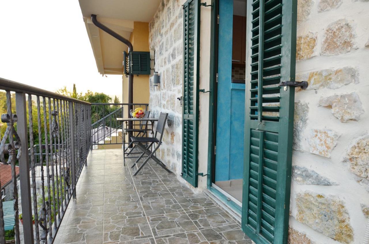 Apartments Lux S Tivat Eksteriør bilde
