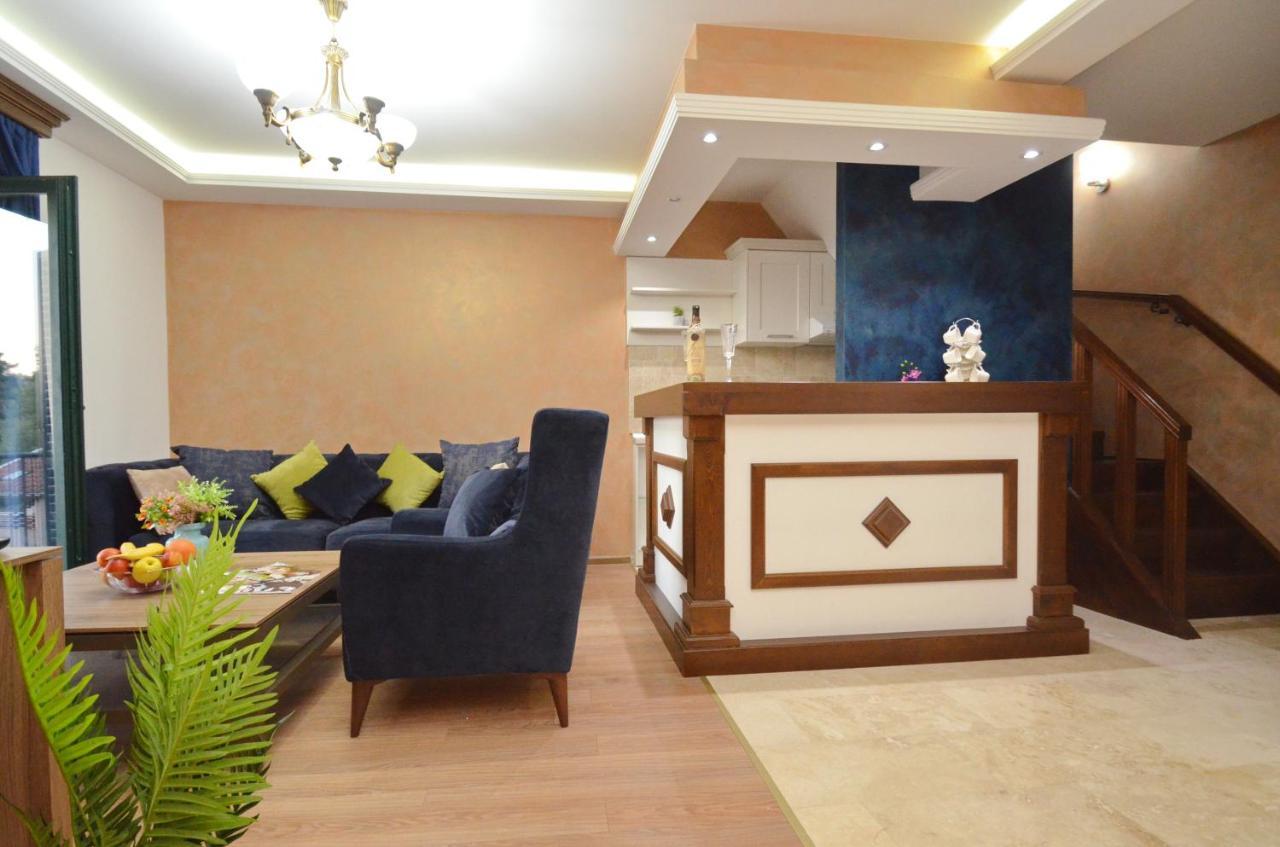 Apartments Lux S Tivat Eksteriør bilde