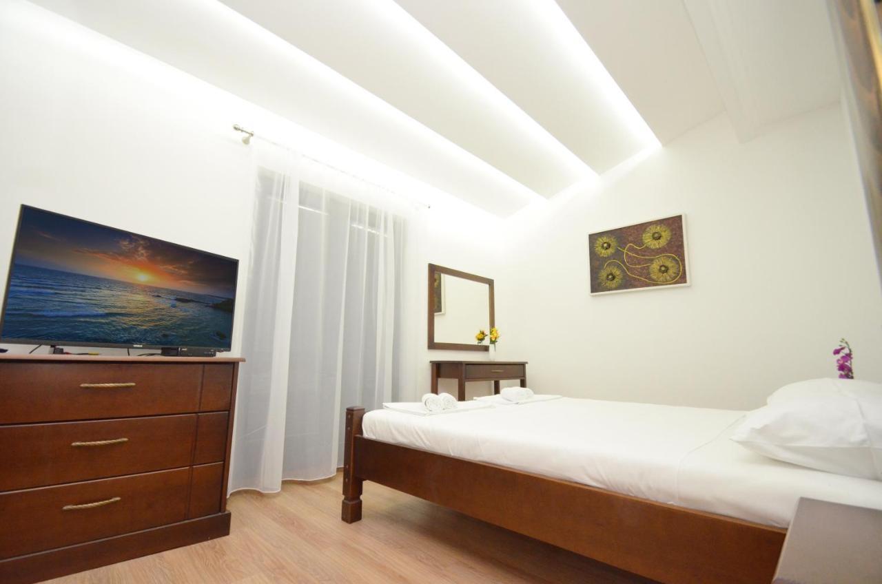 Apartments Lux S Tivat Eksteriør bilde