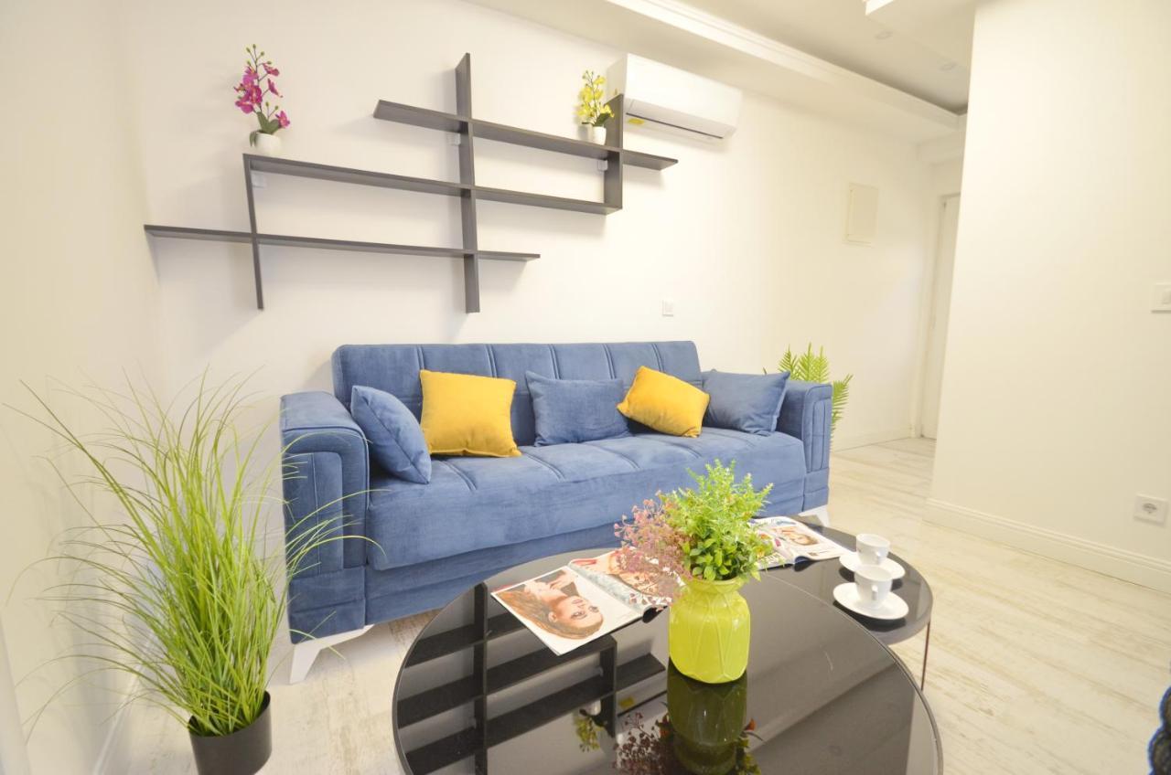 Apartments Lux S Tivat Eksteriør bilde