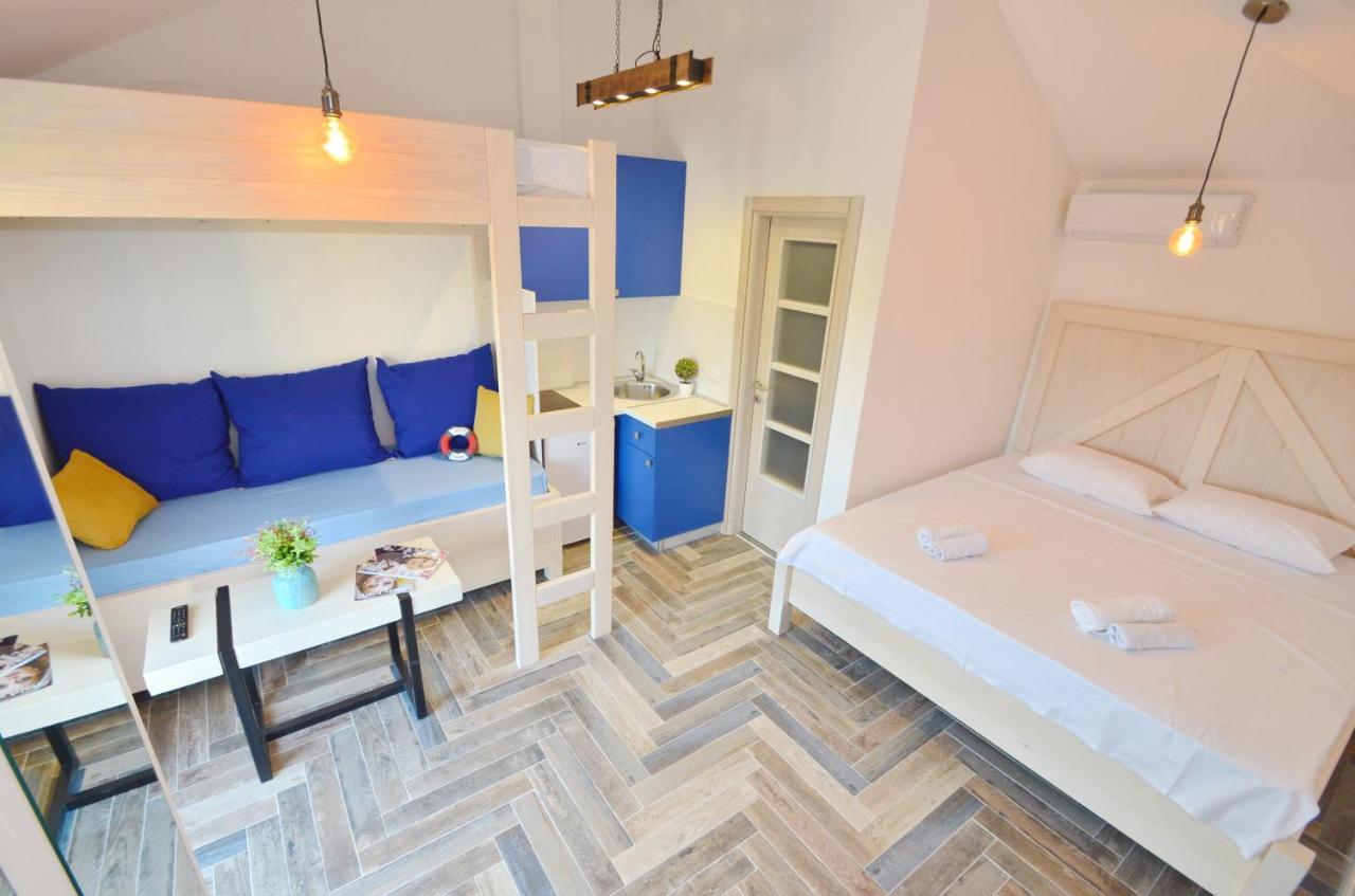 Apartments Lux S Tivat Eksteriør bilde