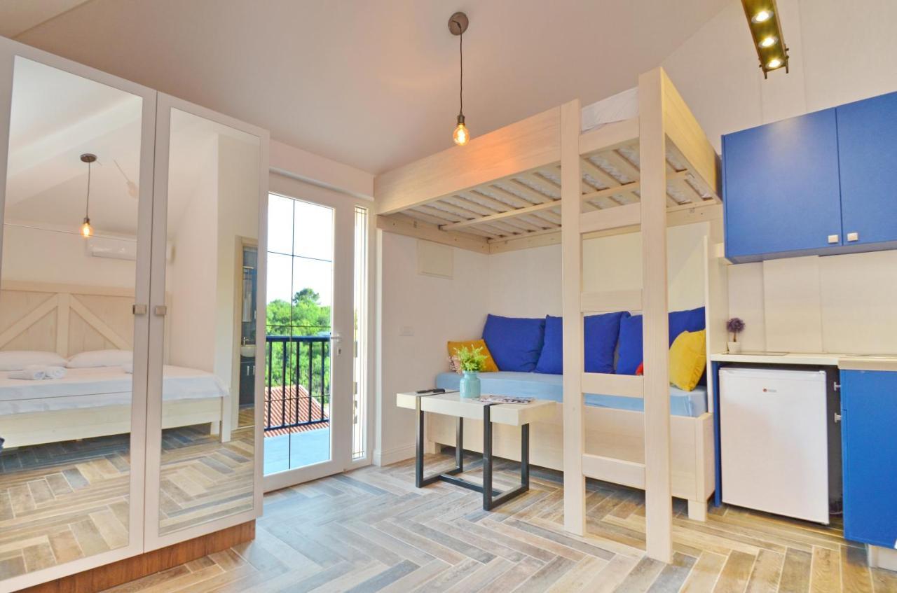 Apartments Lux S Tivat Eksteriør bilde