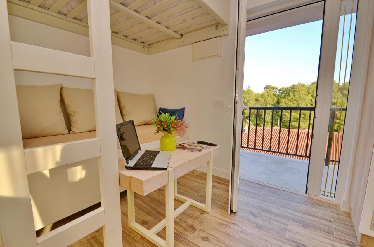 Apartments Lux S Tivat Eksteriør bilde
