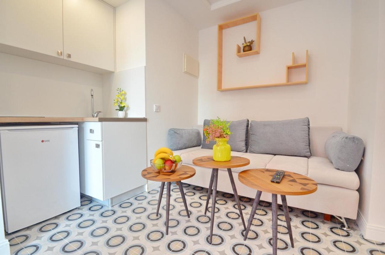 Apartments Lux S Tivat Eksteriør bilde