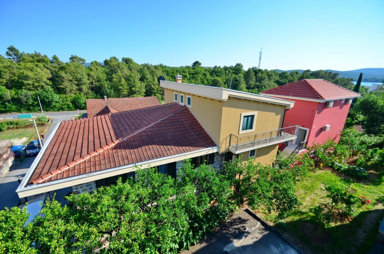 Apartments Lux S Tivat Eksteriør bilde
